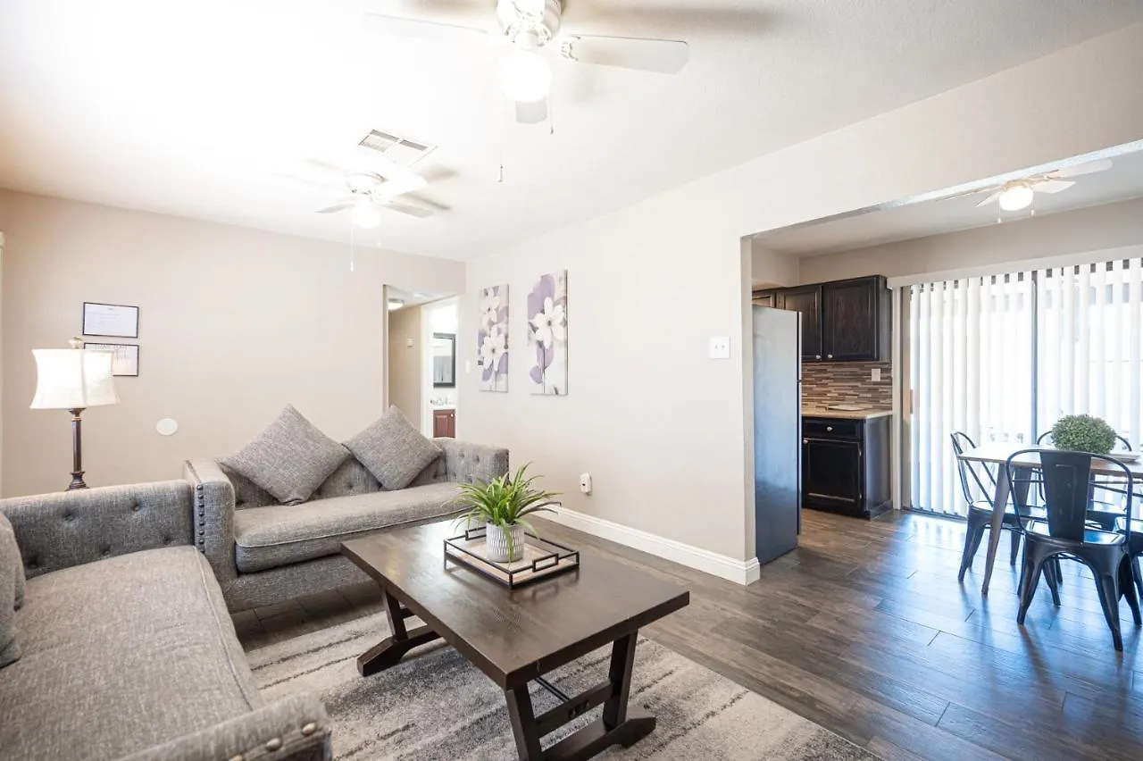Charming 2 Bedroom House Las Vegas 0*,
